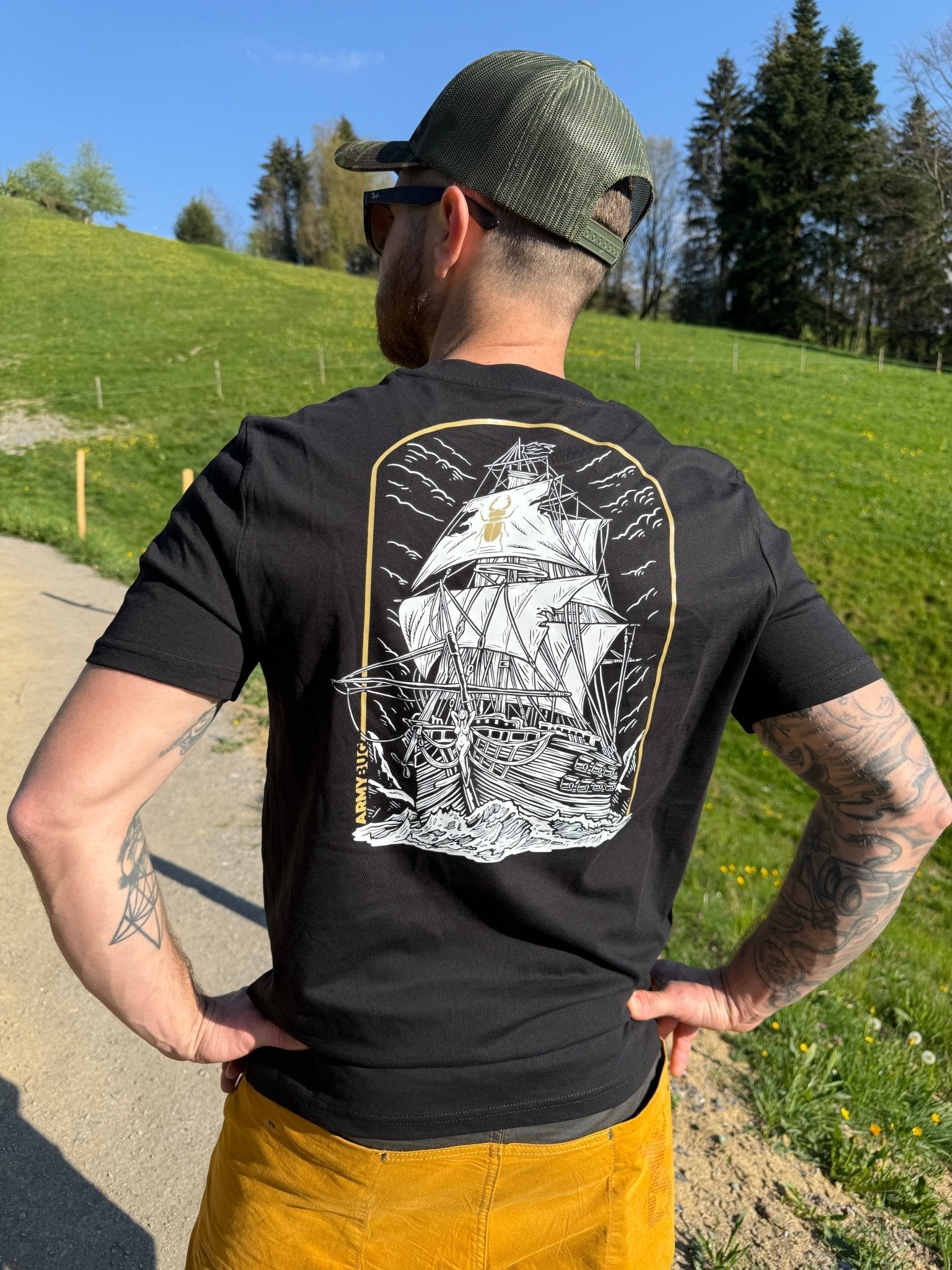 Crew Shirt Black Limited Edition - ArmyBug