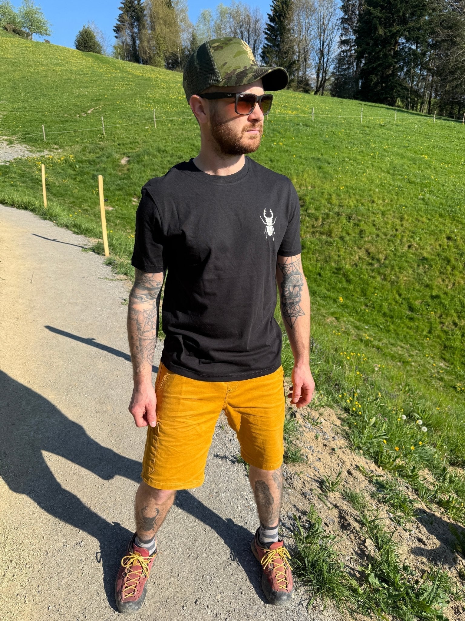 Crew Shirt Black Limited Edition - ArmyBug