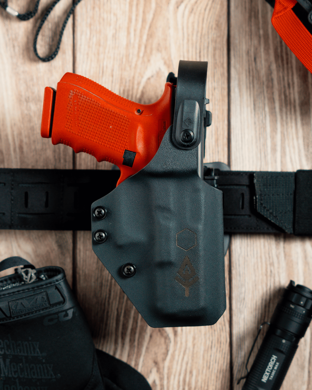 HEXAGON Holster "Standard Cut" Konfigurator - HEXAGON