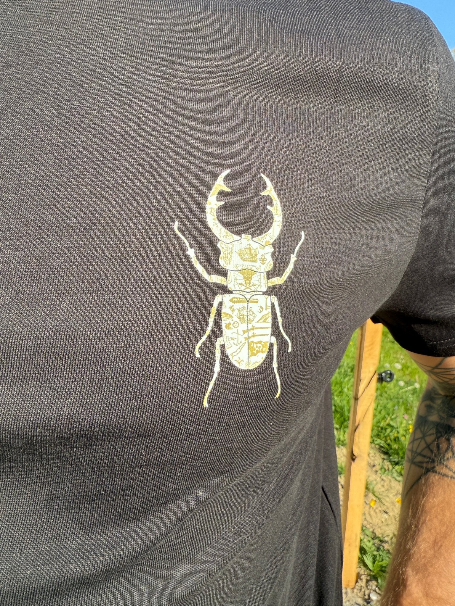 Crew Shirt Black Limited Edition - ArmyBug